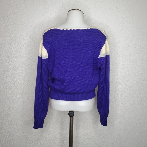 Vintage - Jaclyn Smith | Beaded V- Neck Pullover - Picture 4 of 8